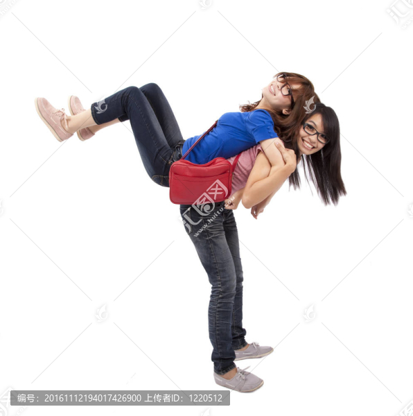 兩個十幾歲的女孩一起玩