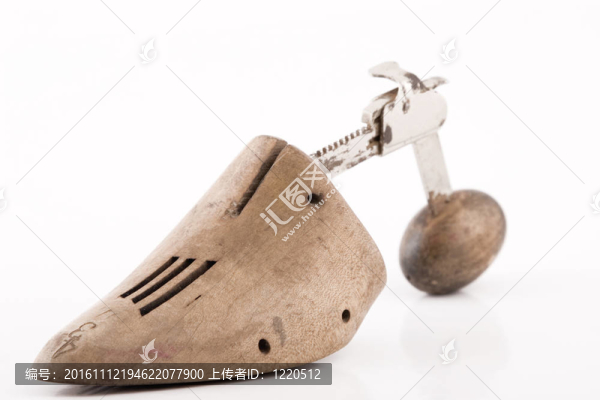 老式木鞋樹