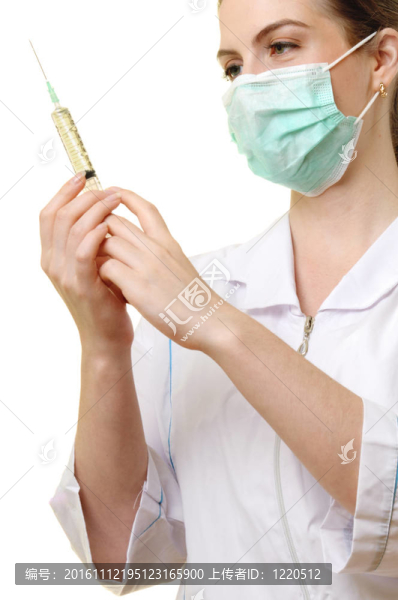 女醫(yī)護(hù)人員用注射器