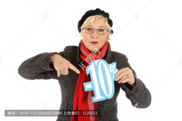 中年婦女；九折號