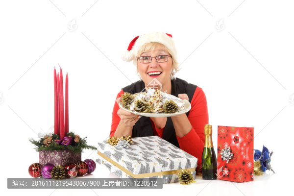 白人婦女；傳統(tǒng)蛋糕