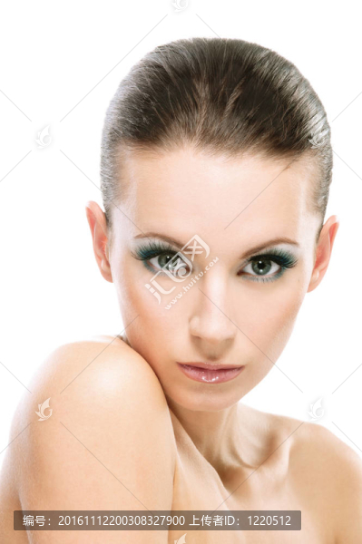 美麗的女人裸露的肩膀
