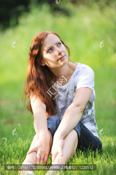 年輕的女人