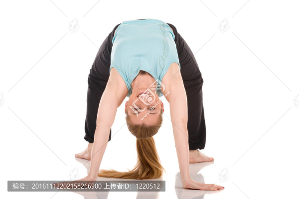 健身的女孩
