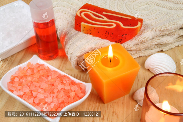 橙色的水療工具