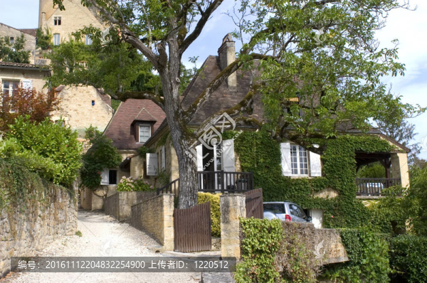 Castelnaud村