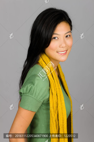 年輕的亞洲女性