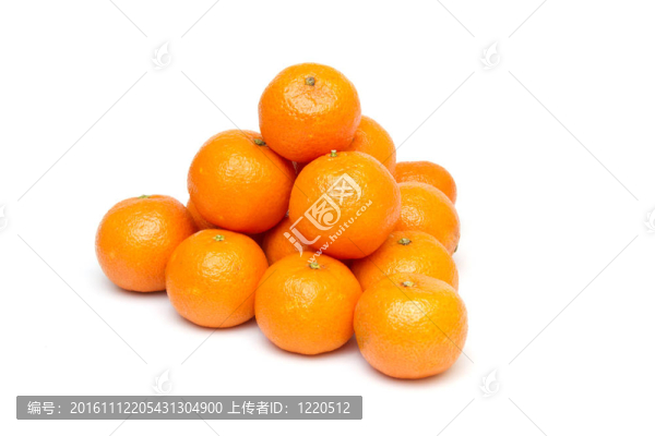 從新鮮的橘子金字塔