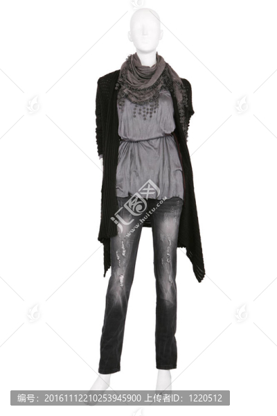 模特身著休閑女裝