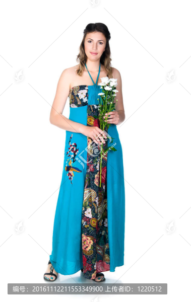 可愛的年輕女性與花