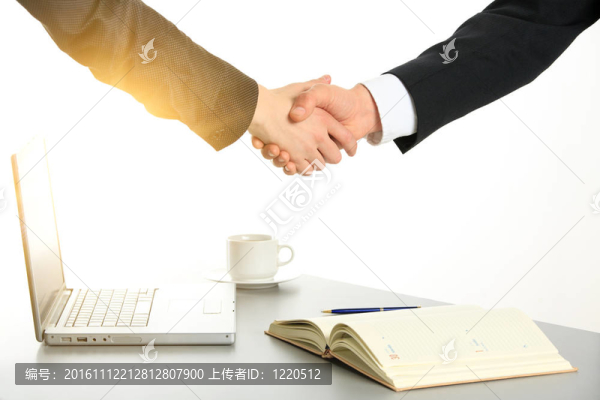 握手的照片-匯圖網(wǎng) www.fosd68.com 握手的照片