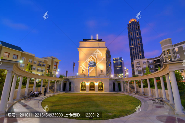 在亞特蘭大市中心，大西洋站