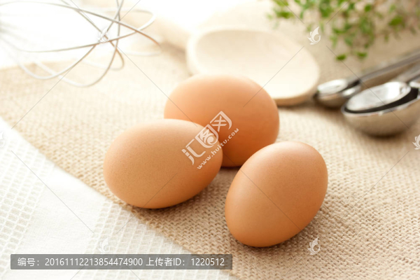 帶廚房用具的雞蛋