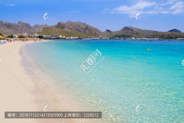 波連薩沙灘在地中海馬洛卡島