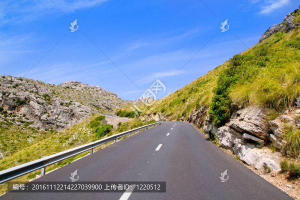 在與馬洛卡觀波連薩山道路曲線