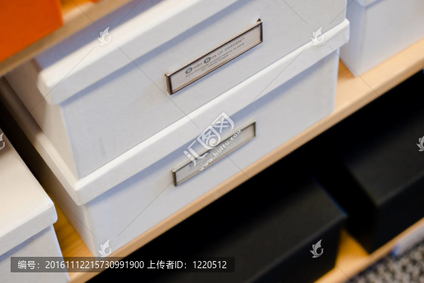 盒