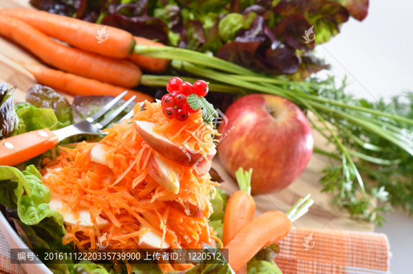 生胡蘿卜沙拉