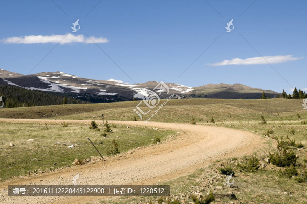 穿越大喇叭山之路