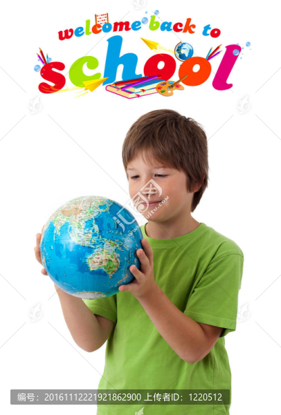 男孩看回學校主題孤立的白色