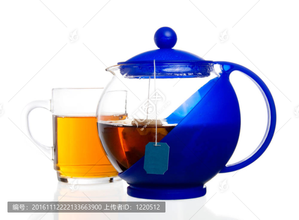 帶有黑色茶葉袋的透明茶壺