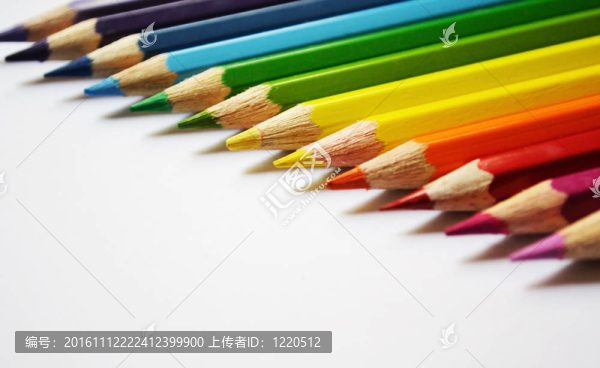彩虹色的鉛筆
