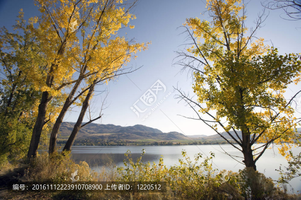 歐肯那根湖和奧索尤斯