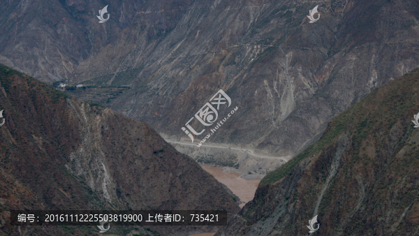 山谷河流