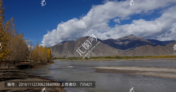 河岸風(fēng)光