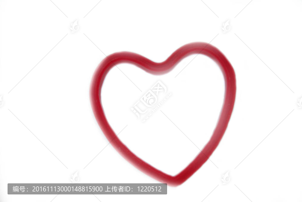 孤立的紅色的心