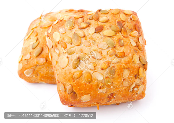 美味的小圓面包；在白色背景上分離