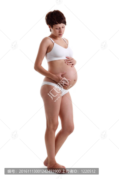 穿著內(nèi)衣的孕婦
