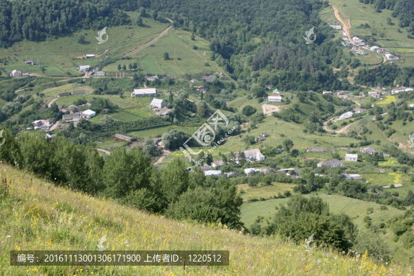山峰村