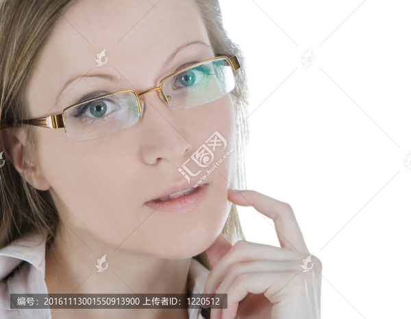 美麗的女人與眼鏡隔離在白色背景