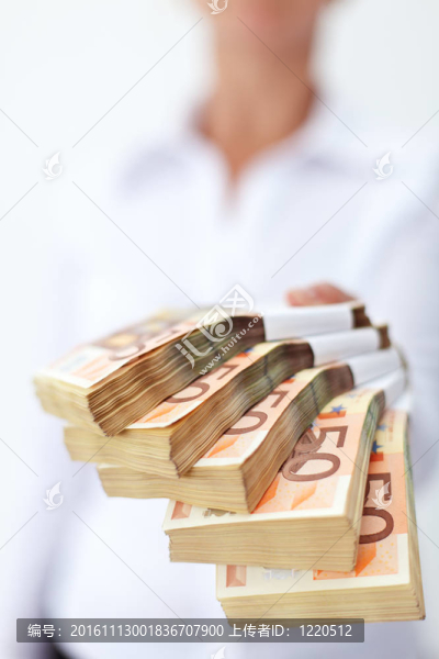 歐元鈔票交給你-匯圖網(wǎng) www.fosd68.com 歐元鈔票交給你