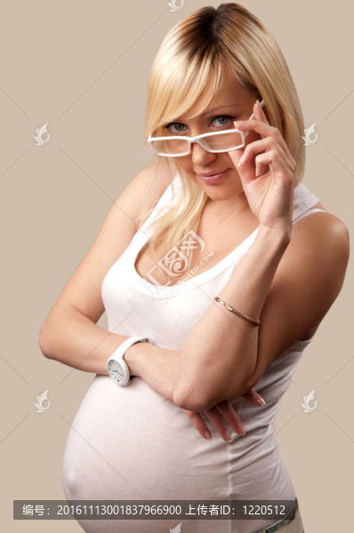懷孕的女人
