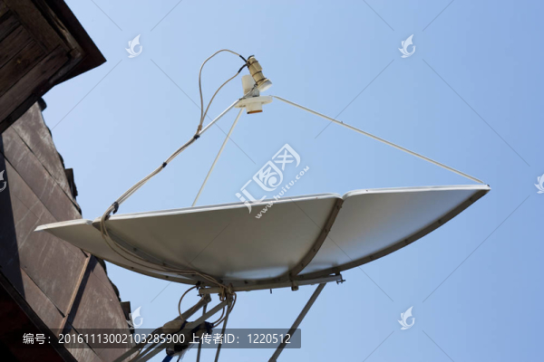 衛(wèi)星天線