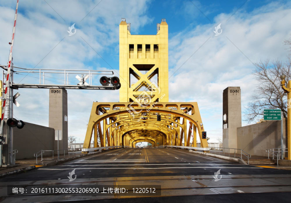 薩克拉門(mén)托塔橋