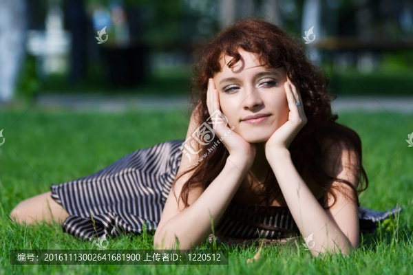 年輕女人的白日夢(mèng)