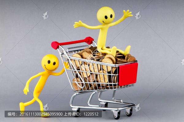 帶購物車的快樂家庭