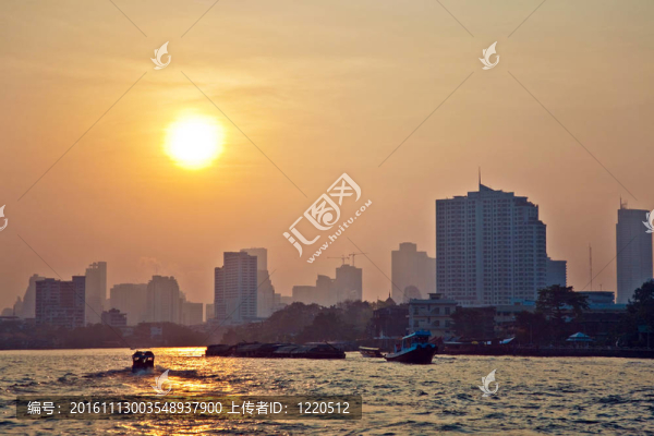 湄南河湄南河曼谷全景與摩天樓