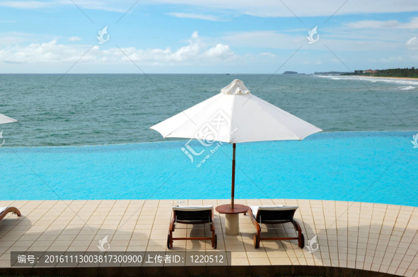 在海景游泳池日光??；本托塔；斯里蘭卡