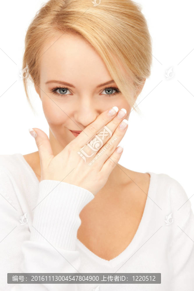 笑的女人