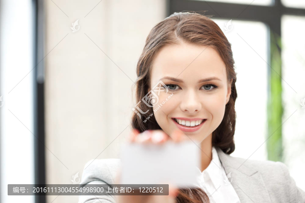 帶名片的女人