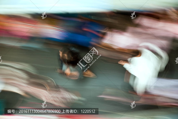 在鋪路運動亞洲人