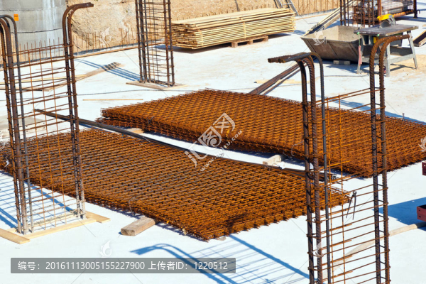 在一個新房子的建筑工地的材料