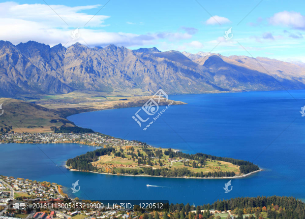 瓦卡蒂普湖和皇后鎮(zhèn)島高爾夫球場花園特寫