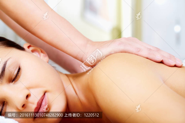 以快樂
