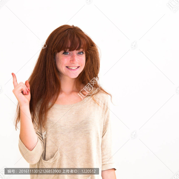 女人用她的手指