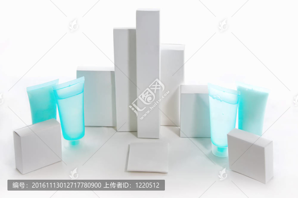 包裝和容器；空白
