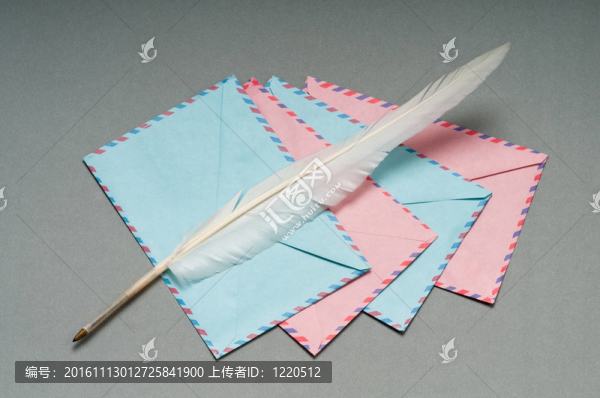 背景字母和羽毛